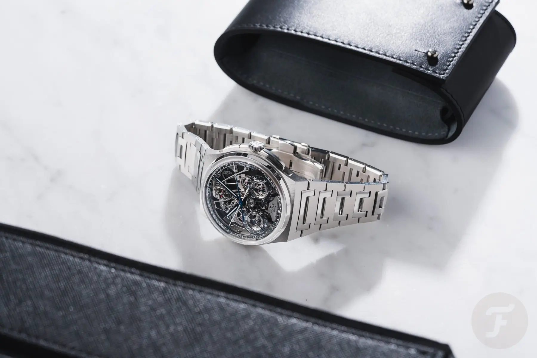 Czapek-Antarctique-Rattrapante-R.U.R