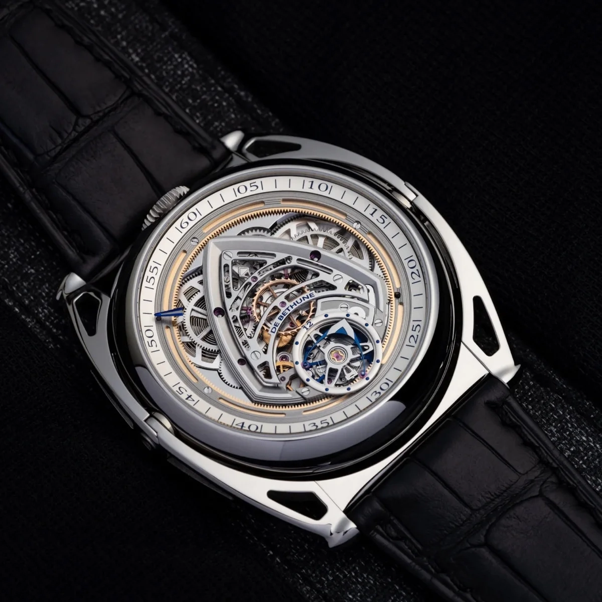 De-Bethune-DB-Kind-of-Two-Jumping-GMT
