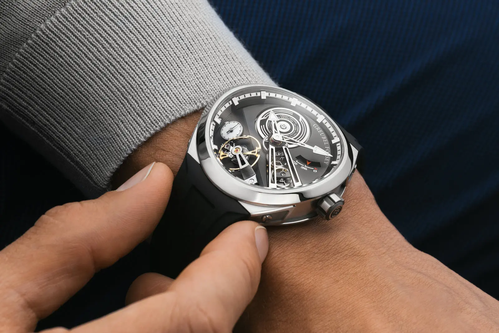 Greubel-Forsey-Balancier-Convexe-S²-41.5-mm-wristshot